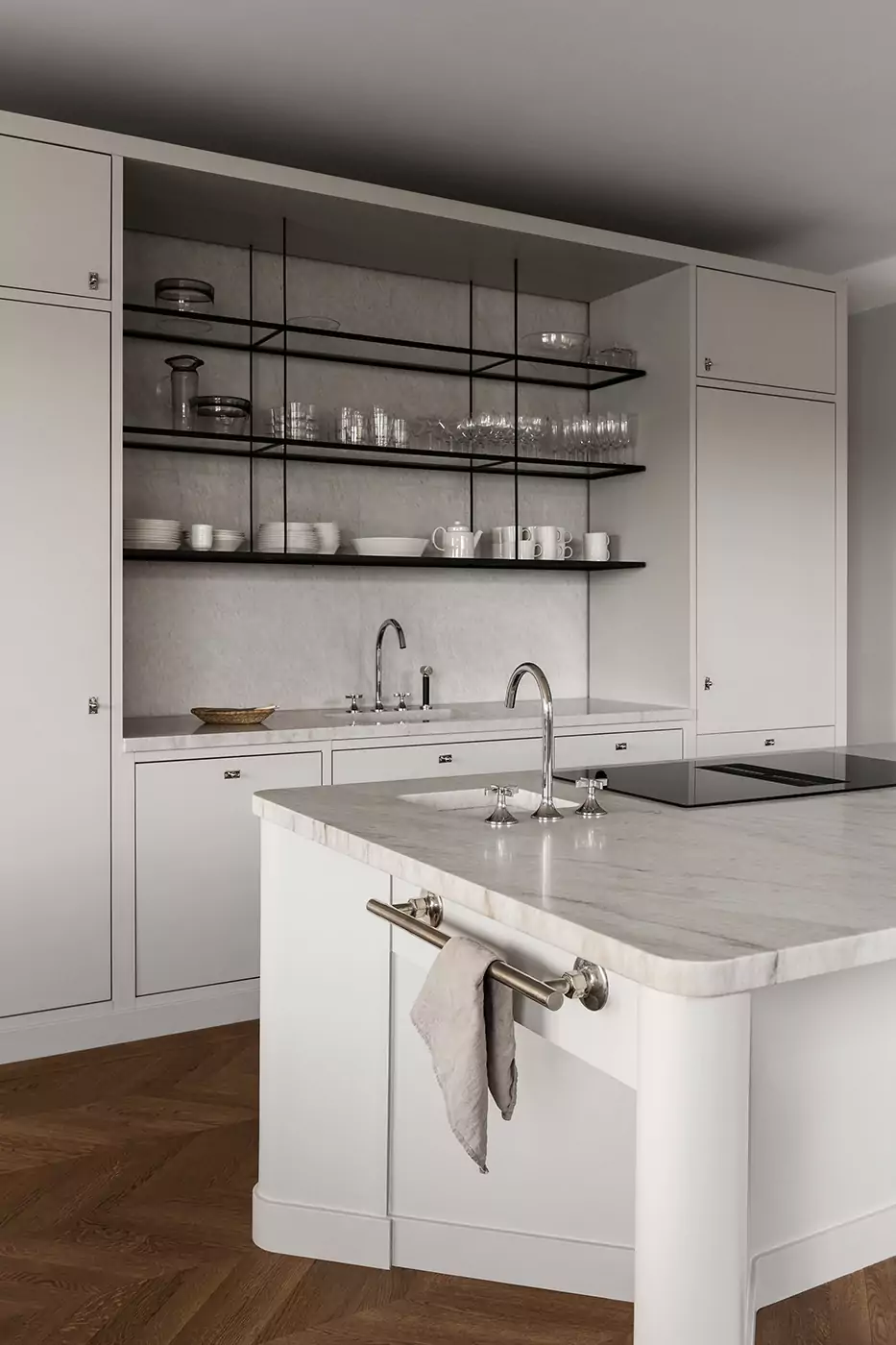 AML_HOME_5690_web